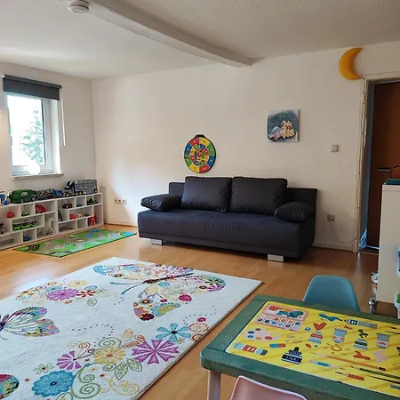Vakantiehuis Eden Frankenblick I Rennsteig I Thueringer Wald I Wandern I Naturnah I Nahe Skipiste L Spielzimmer I Waschmaschine I Kostenlos Parken I Wlan I Spuelmaschine I Familien-ferienhaus I Waldwege Und Wanderwege Mengersgereuth-Hammern