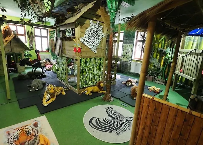 Eden Frankenblick I Familien-ferienhaus I Nahe Skipiste L Spielzimmer I Waschmaschine I Kostenlos Parken I Wlan I Spuelmaschine Hébergement de vacances